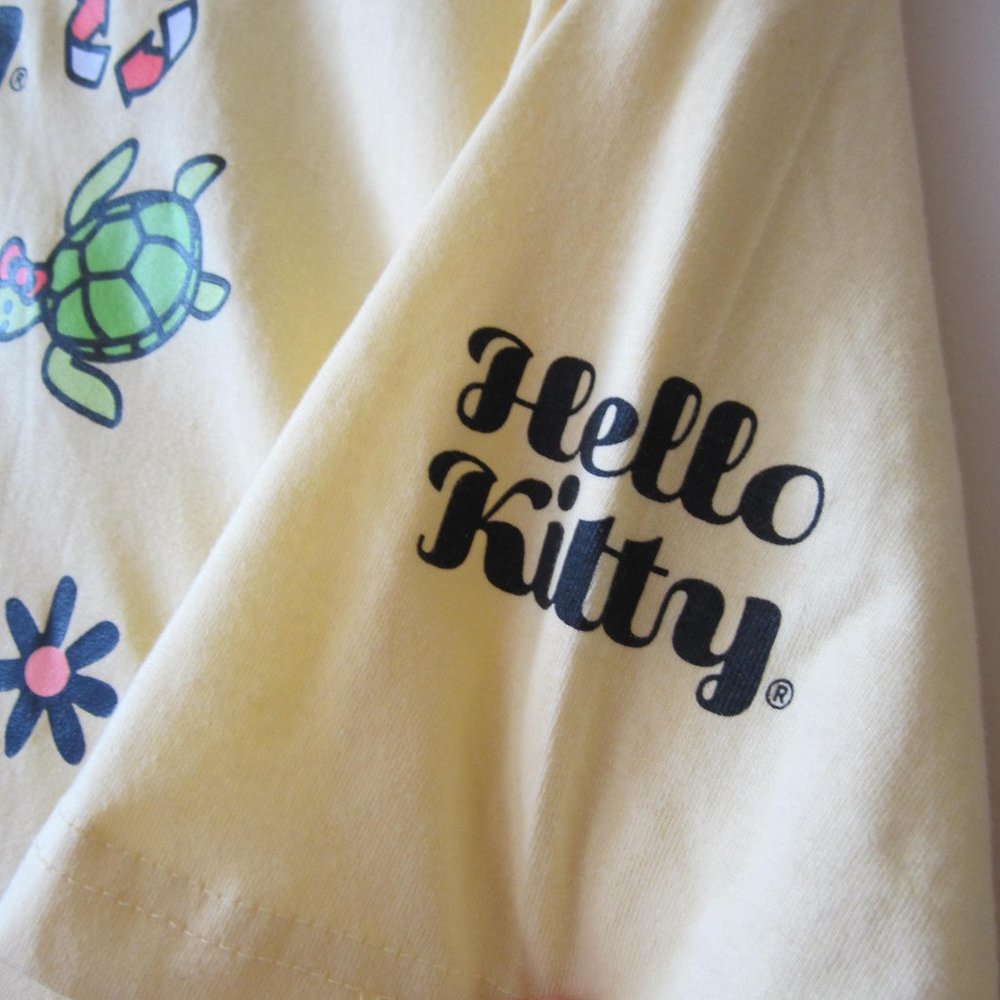 Hello Kitty Reduce Reuse Recycle Sanrio Yellow T-… - image 4
